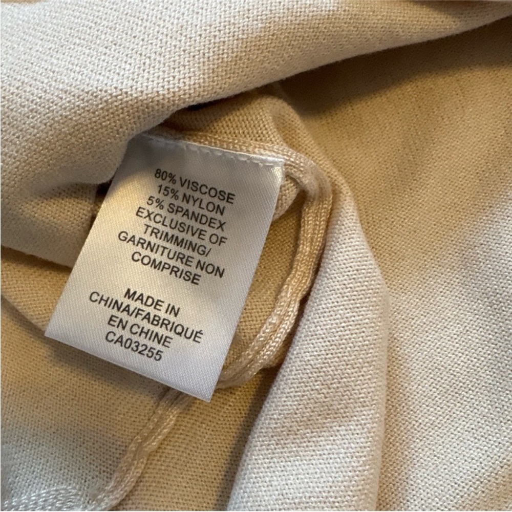 CYC Neutral Minimalist Cream Fine Knit Long Sleeve V Neck Sweater Size Medium - Picture 11 of 13